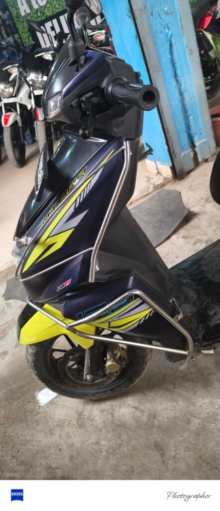 TVS NtorqXT  125 cc bs6 led disc combi 2022 top model